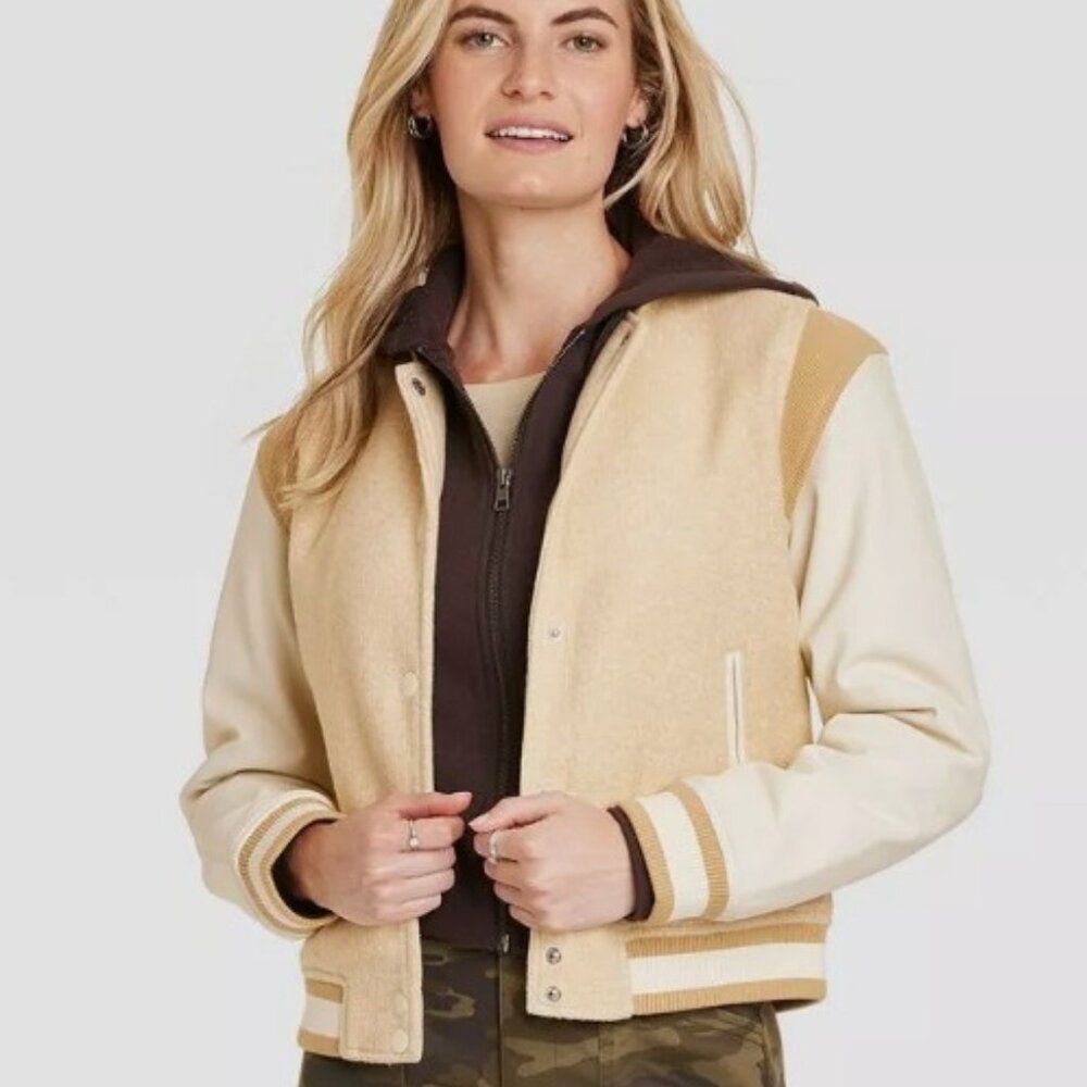 Universal Thread Women's Snap Button Winter Faux Leather Varsity Jacket NWT